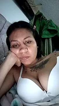 Tiphanydirty3 online show from April 11, 2026, 3:03 am