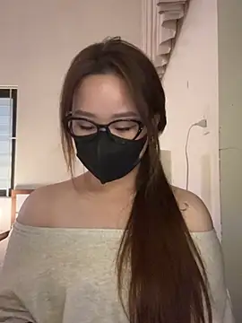 Snapshot of Jenni_nana chatting on July 6, 2026, 5:14 am Jenni nana online show from July 6, 2026, 5:14 am
