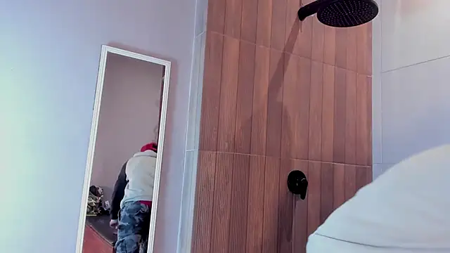 DrakeNeumann online show from March 23, 2025, 3:10 am