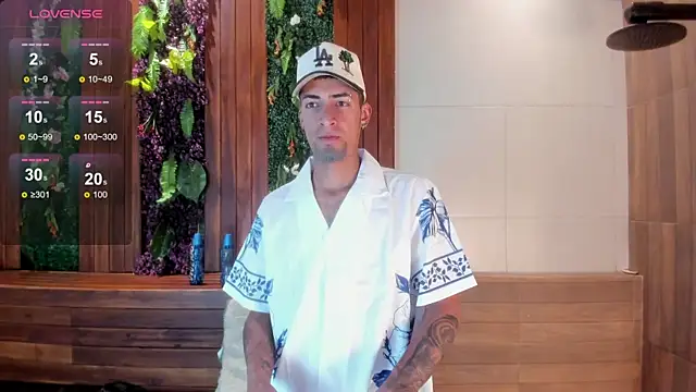 DrakeNeumann online show from September 16, 2025, 3:51 am