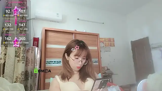 Lili 666 online show from March 19, 2026, 5:51 am