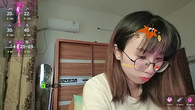 Lili 666 online show from November 9, 2025, 7:23 am