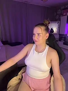 Lexi noah online show from September 20, 2025, 9:42 pm