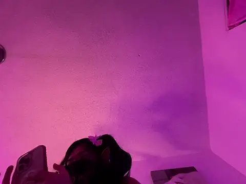 Snapshot of Onlypawzz chatting on February 25, 2026, 2:45 am Onlypawzz online show from February 25, 2026, 2:45 am