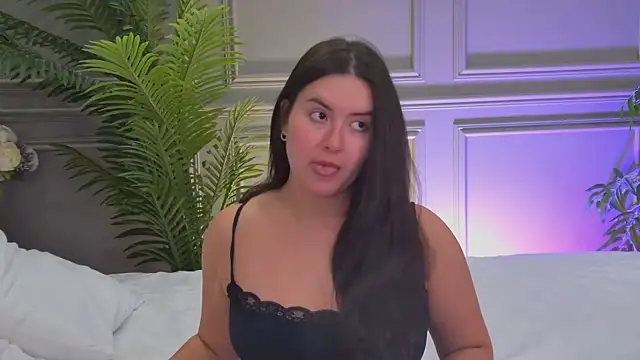 TrishaWinslet online show from November 30, 2025, 5:19 am