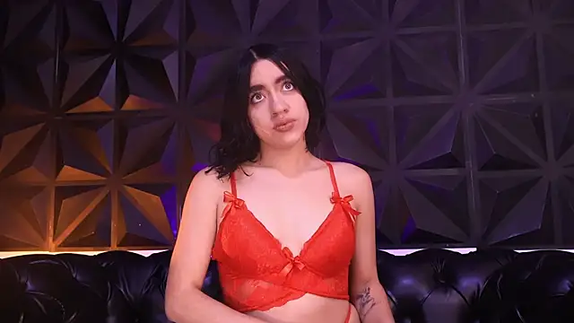 Snapshot of KasiaNoir_ chatting on February 13, 2026, 12:16 pm KasiaNoir online show from February 13, 2026, 12:16 pm