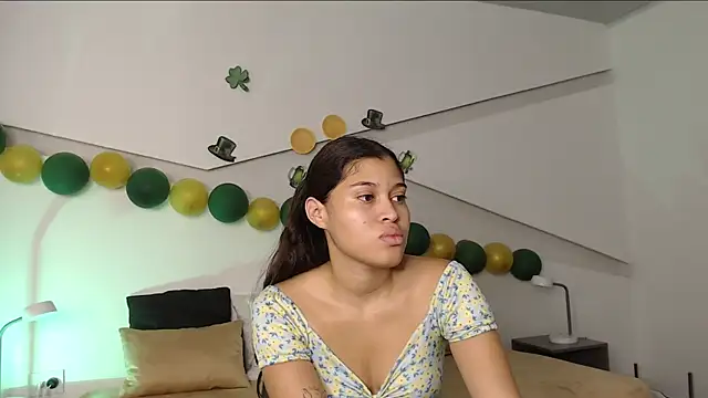 nami hot04 online show from March 18, 2025, 12:39 pm