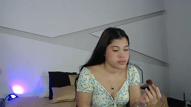 nami hot04 online show from March 2, 2025, 1:20 pm