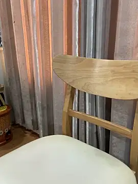 Jennie-- online show from February 27, 2025, 8:56 am