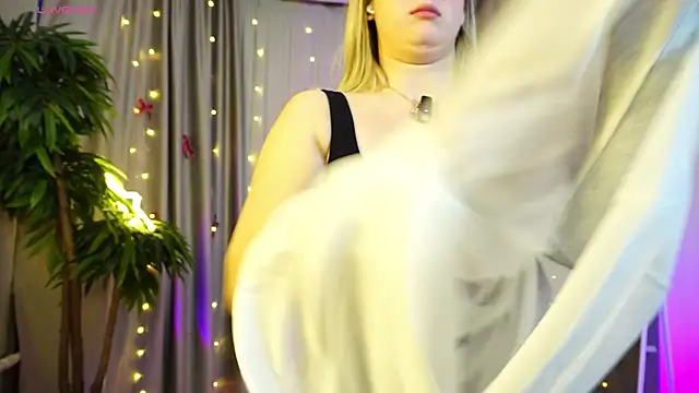 Snapshot of JessRosen chatting on January 16, 2026, 3:54 am JessRosen online show from January 16, 2026, 3:54 am