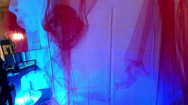 April o Nill online show from November 29, 2025, 3:12 pm