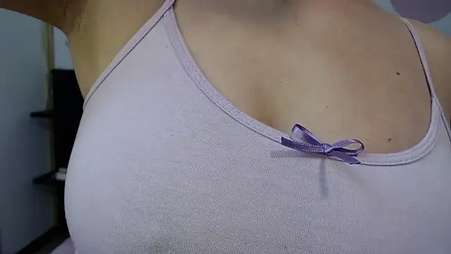 Snapshot of DanniAbbey chatting on February 11, 2026, 1:11 pm DanniAbbey online show from February 11, 2026, 1:11 pm