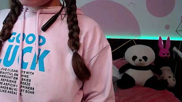 Snapshot of DanniAbbey chatting on February 22, 2026, 11:45 am DanniAbbey online show from February 22, 2026, 11:45 am