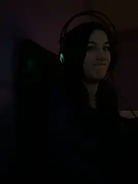 AnnnMary online show from February 3, 2025, 1:30 pm