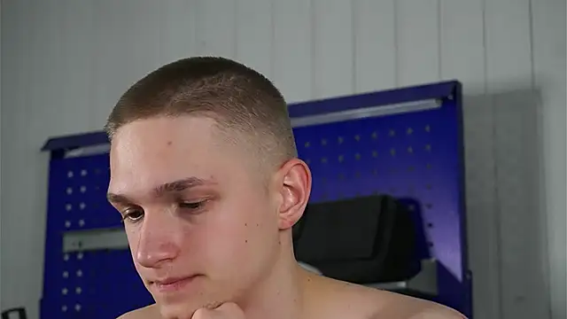 dustyn fox online show from March 5, 2026, 11:51 am