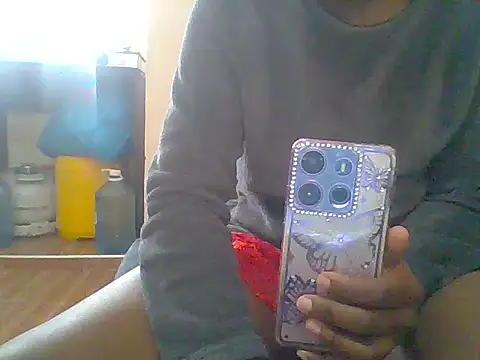 Snapshot of adhisjojo chatting on March 3, 2026, 8:43 am adhisjojo online show from March 3, 2026, 8:43 am