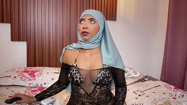  Shara Handal  online show from February 8, 2026, 8:23 am