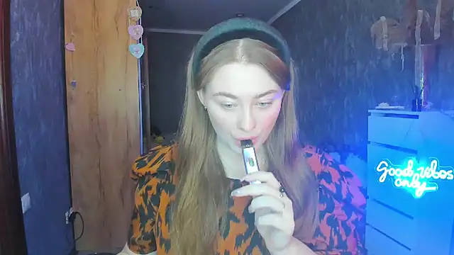 Demure Smile online show from February 26, 2025, 6:08 am