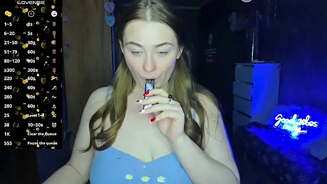 Demure Smile online show from March 9, 2025, 1:59 pm