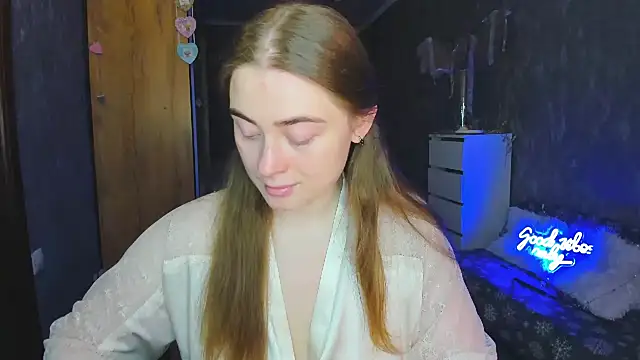 Demure Smile online show from February 27, 2025, 5:18 am