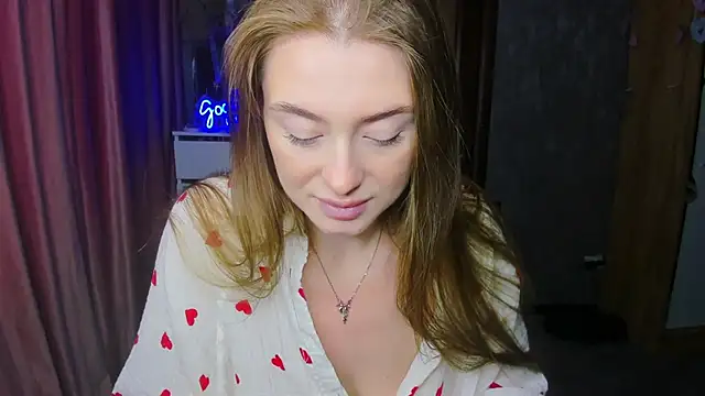 Demure Smile online show from September 13, 2025, 4:12 am