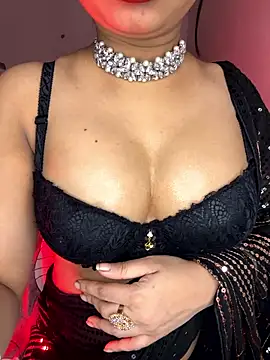 Hot-sexy222 online show from January 9, 2026, 4:03 pm