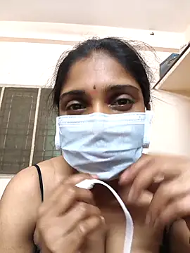 fuck6inch9 online show from September 10, 2025, 1:10 pm