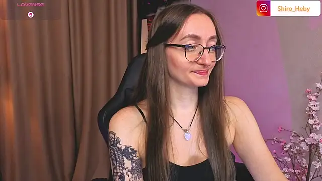 Snapshot of ShiroHeby chatting on November 2, 2025, 12:54 pm ShiroHeby online show from November 2, 2025, 12:54 pm