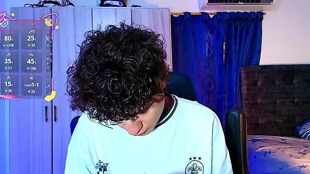 Nathan Bluee online show from December 18, 2025, 4:11 pm