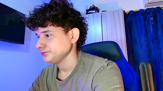 Nathan Bluee online show from December 17, 2025, 4:45 pm