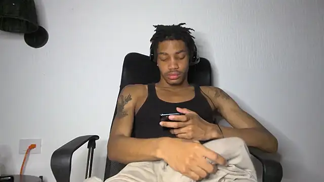 Skinnyblackman online show from June 29, 2026, 3:24 am