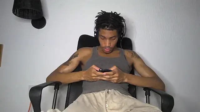 Skinnyblackman online show from June 24, 2026, 2:54 am