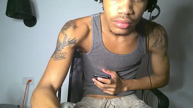 Skinnyblackman online show from June 25, 2026, 2:31 am