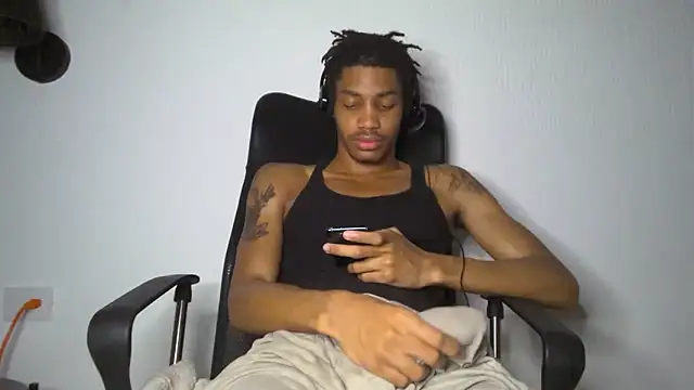 Skinnyblackman online show from June 28, 2026, 2:51 am