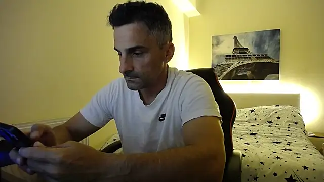 amydamarw online show from May 20, 2026, 6:16 pm