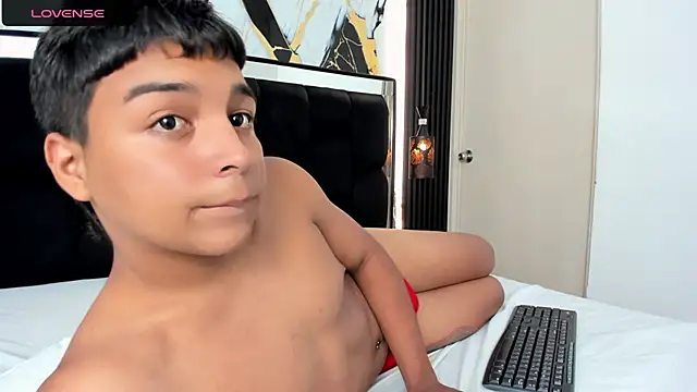 Seductivo jr online show from July 25, 2026, 6:10 am