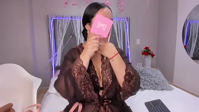 emma lye online show from November 1, 2025, 8:57 pm