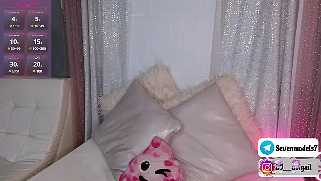 Snapshot of Abigail_29 chatting on February 26, 2025, 12:16 pm Abigail 29 online show from February 26, 2025, 12:16 pm