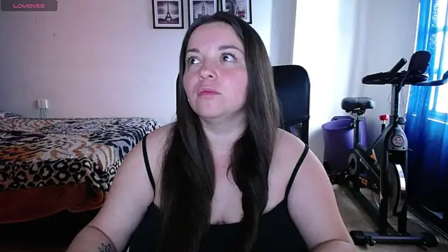 nicolcolucci7 online show from December 19, 2024, 7:29 pm