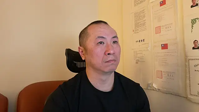 Snapshot of chih515 chatting on January 29, 2025, 2:51 am chih515 online show from January 29, 2025, 2:51 am