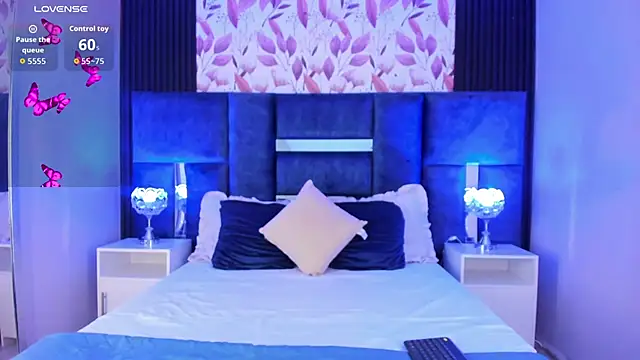 Larabrooks online show from December 22, 2025, 7:36 pm