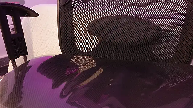 Snapshot of Melany_Luv chatting on January 16, 2026, 8:57 pm Melany Luv online show from January 16, 2026, 8:57 pm