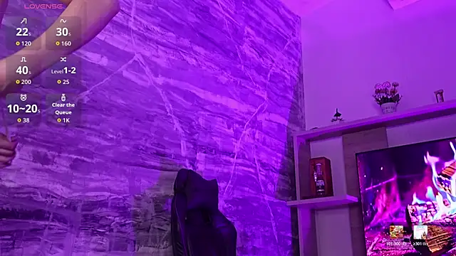 Melany Luv online show from March 29, 2026, 8:43 pm