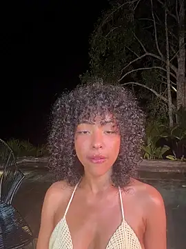 Snapshot of OSHUN_ chatting on January 16, 2026, 6:50 am OSHUN online show from January 16, 2026, 6:50 am