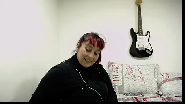 Snapshot of amydeepqueen chatting on May 6, 2026, 2:21 pm amydeepqueen online show from May 6, 2026, 2:21 pm