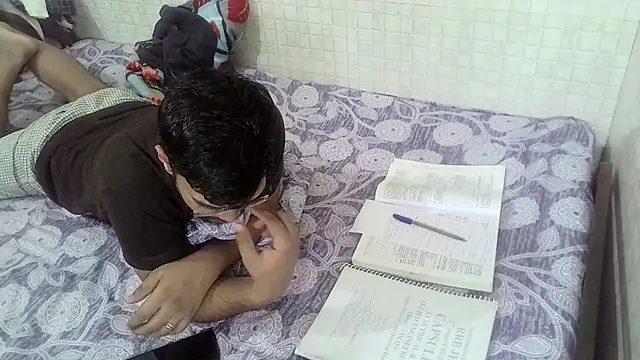 bigvorn6 online show from April 6, 2026, 3:57 pm