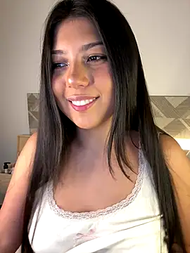 Snapshot of Maii_chan chatting on December 3, 2025, 2:01 am Maii chan online show from December 3, 2025, 2:01 am