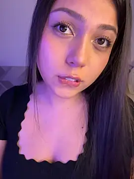 Snapshot of Maii_chan chatting on February 22, 2026, 10:22 pm Maii chan online show from February 22, 2026, 10:22 pm