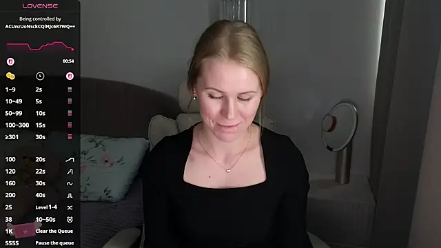 Snapshot of IsabelAllen chatting on July 7, 2026, 1:25 pm IsabelAllen online show from July 7, 2026, 1:25 pm