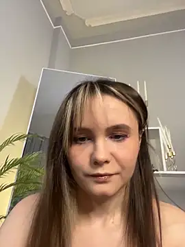 CiriRianonn online show from November 8, 2025, 4:27 am